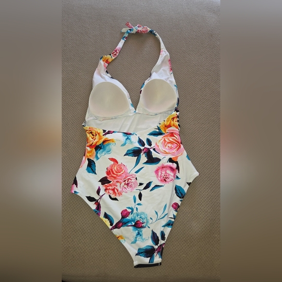 New Cupshe Bold Floral and Stripe Halter Tummy Control One Piece Swimsuit - Picture 6 of 8